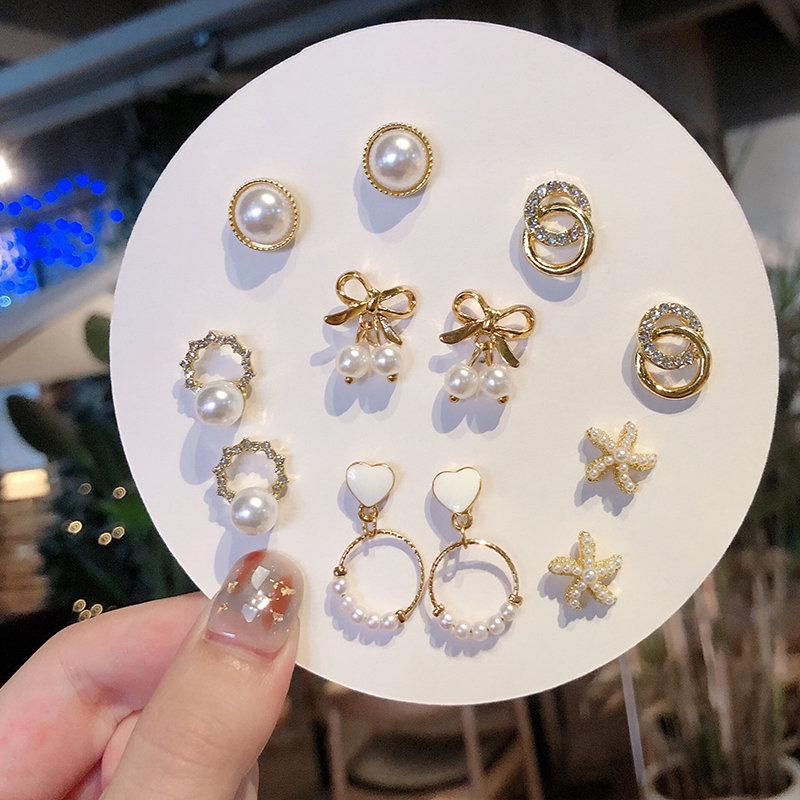 Simple Women's Small Earrings In Sterling Silver