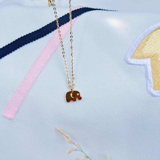 Lucky Big Elephant Necklace Female Pendant Trendy Net Red 18K Rose Gold Rainbow Bracelet