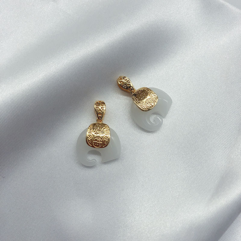 Sweater Chain Pendant Elephant Pendant Handmade DIY Accessories