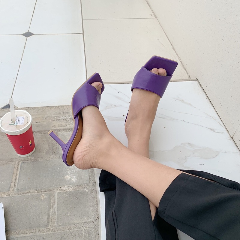 Early Spring Net Celebrity Catwalk Models Plain High-heeled Peas Sandals and Slippers