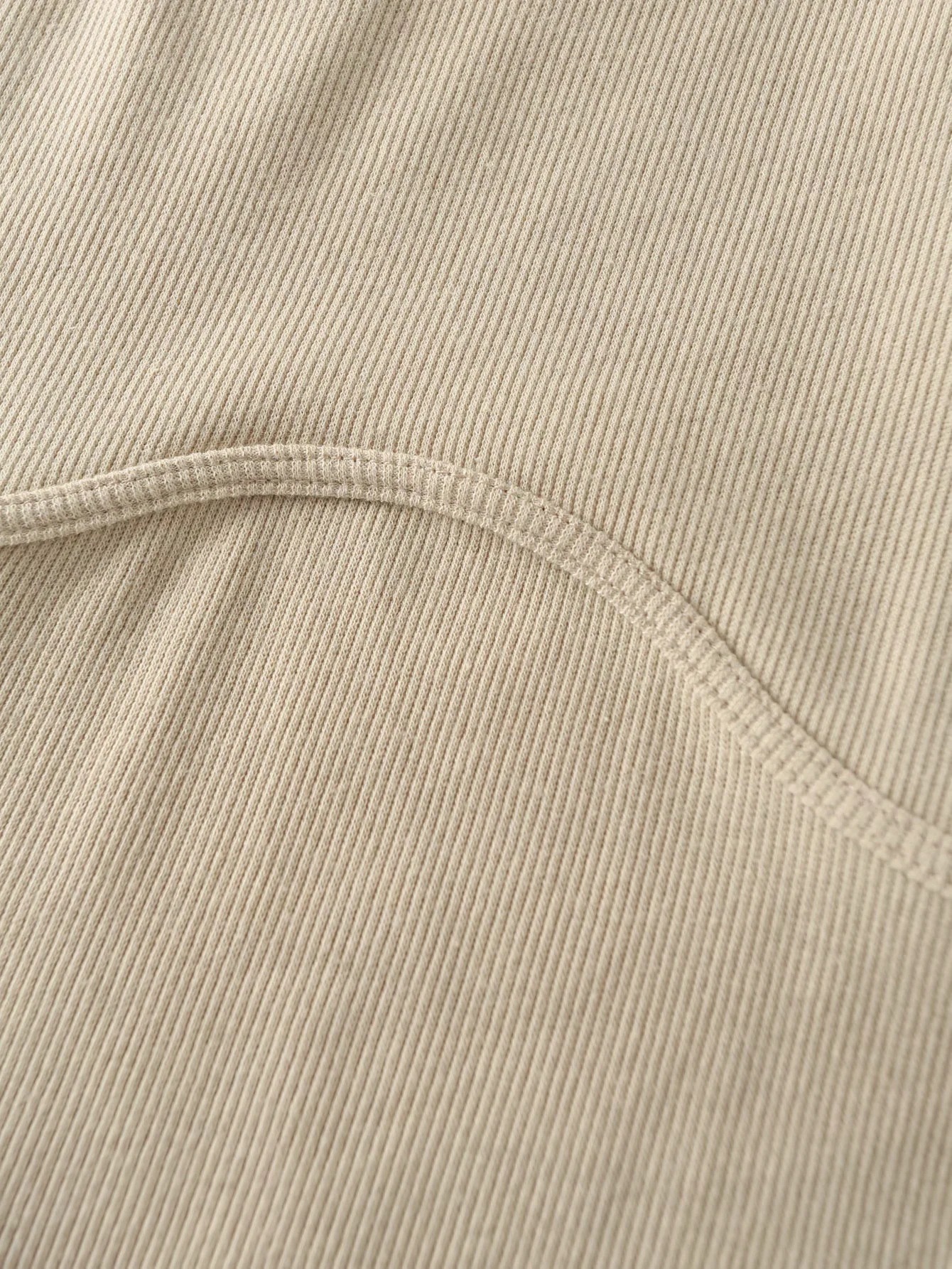 Korean Slim Short Crew Neck Thread Hole Striped Navel Short Vest