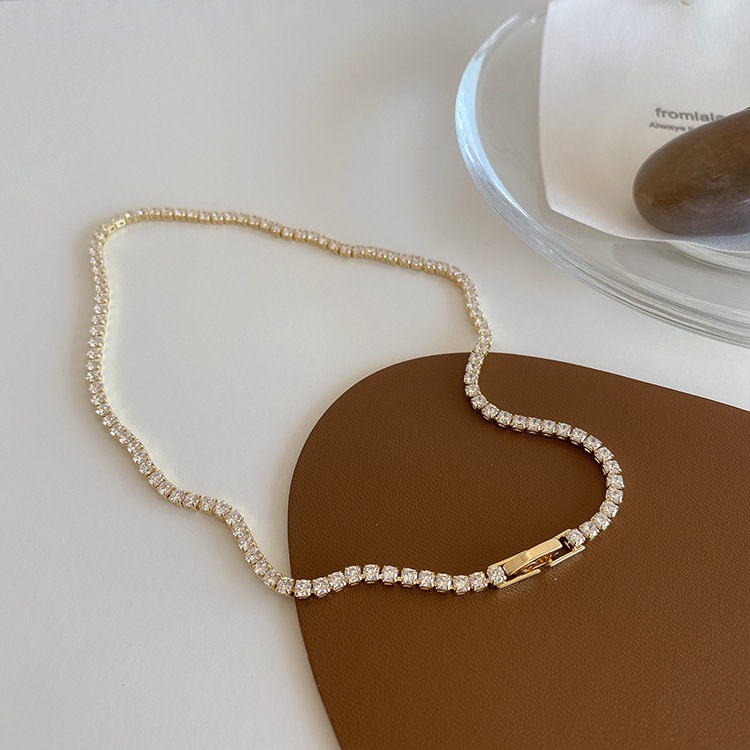 Frosty Vintage Korean Dongdaemun Rhinestone Necklace