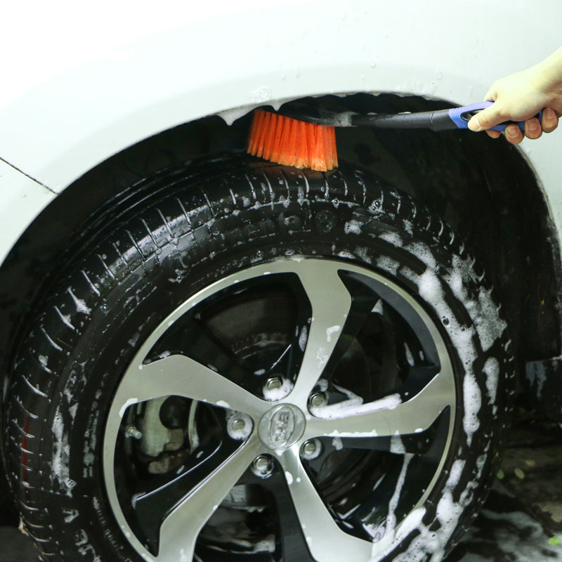 Wheel Cleaning Brush with Long Handle, picture 4 of 4