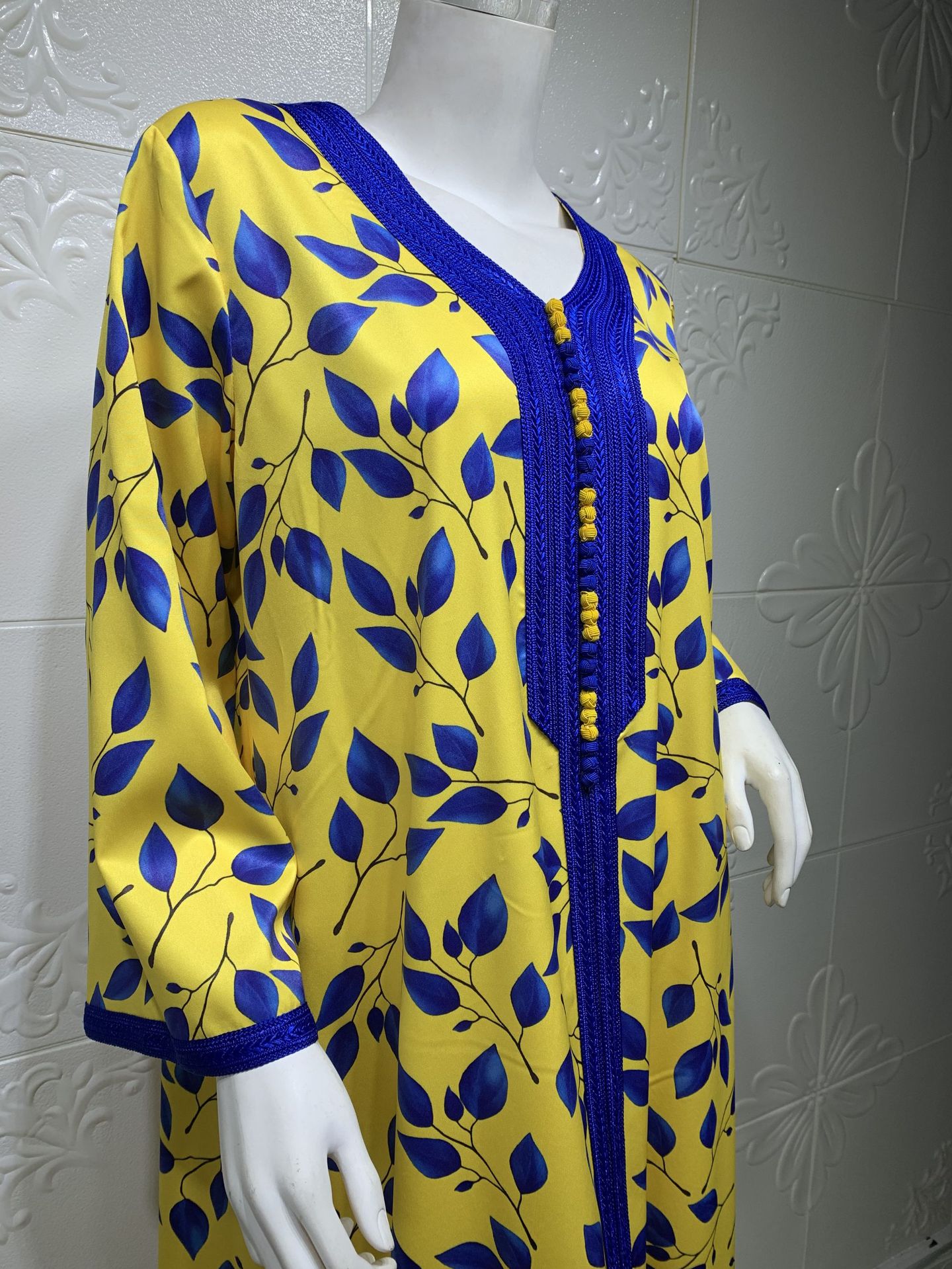 Arabian Middle East Printed Floral Robe