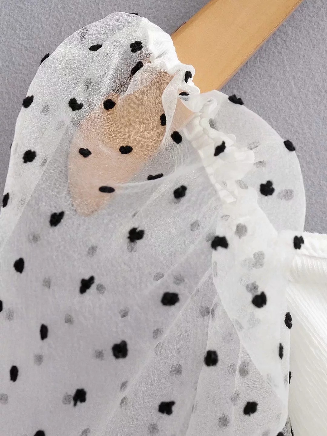 Transparent Polka Dot Jacquard Puff Sleeve Top