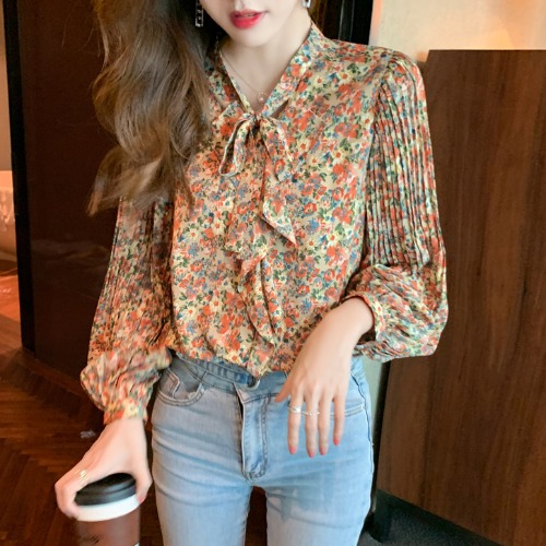 Lantern Sleeve Floral Chiffon Shirt With Lace Bow