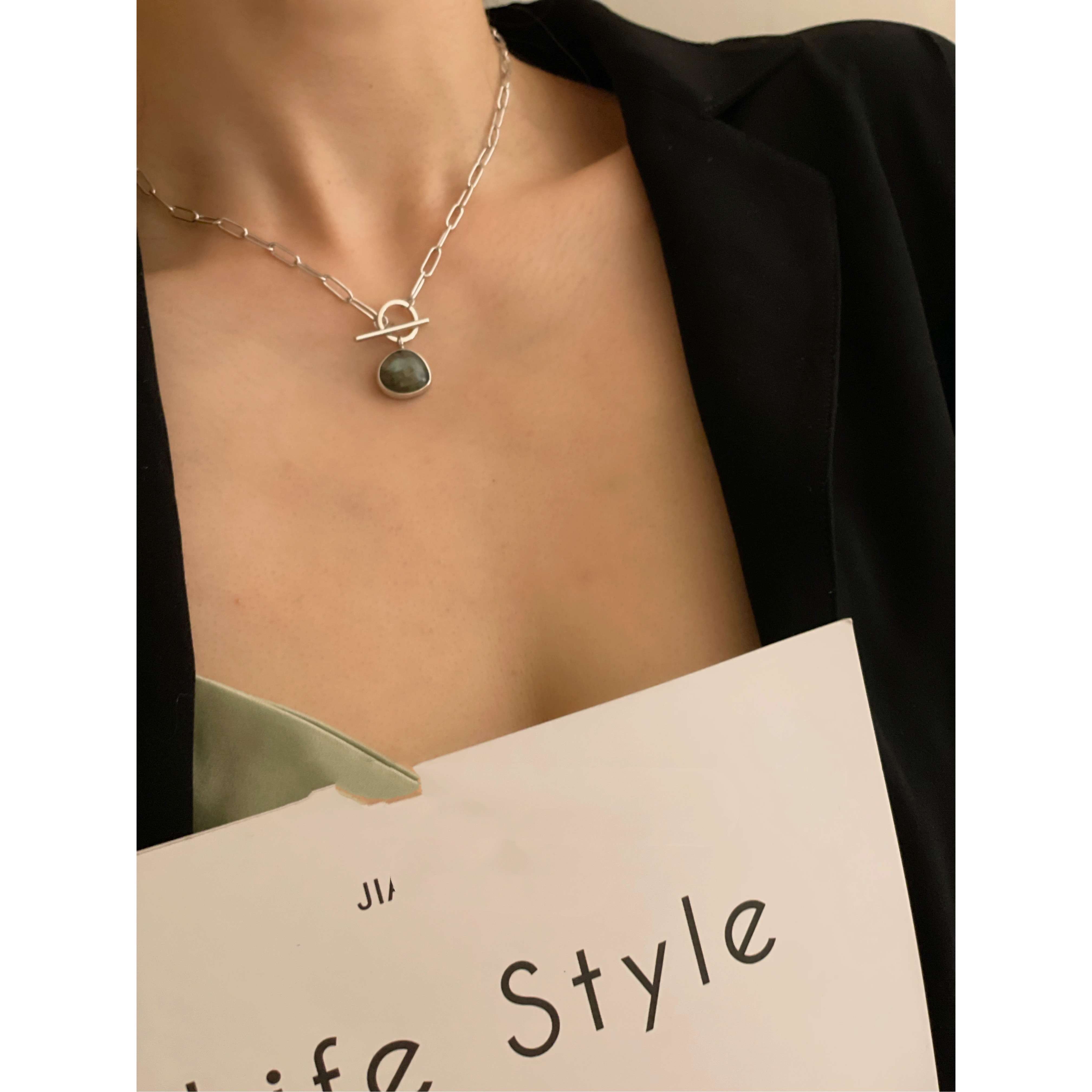 Natural Moonlight Labradorite Crystal OT Clasp Necklace Women