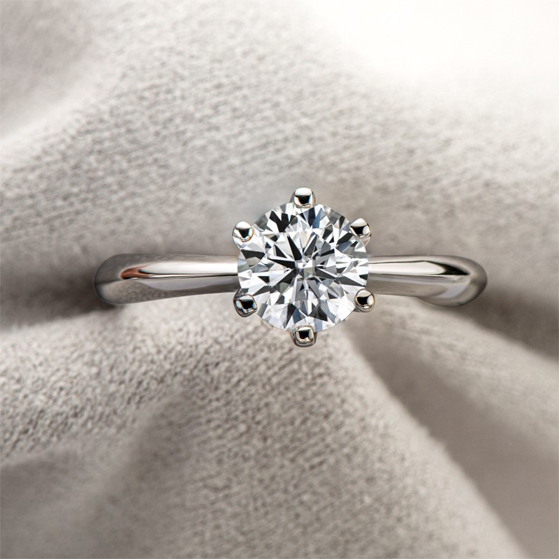 Six Prongs 1 Carat 925 Sterling Silver Moissanite Ring