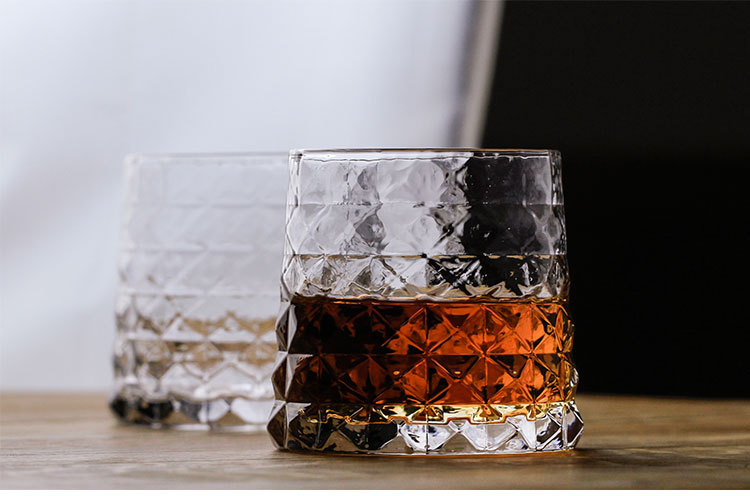 Title 2, Niche Prism Whiskey Glass Wine Glass PRISM Bar ...