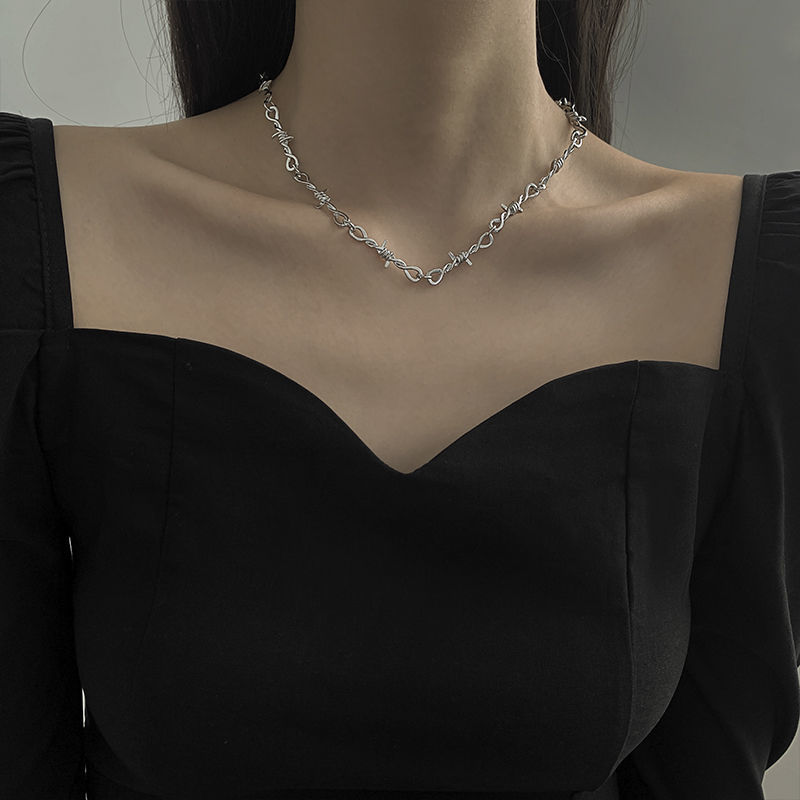 NecklaceFashion Short Personality Thorns Clavicle Chain