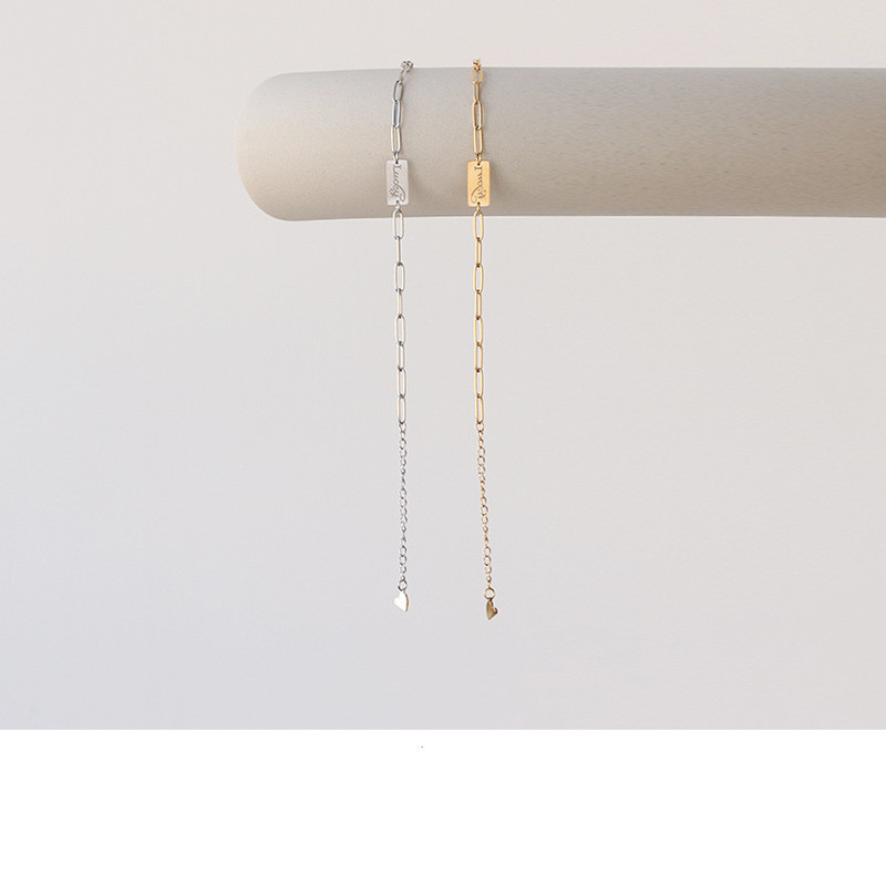 Red Retro Simple And Versatile Chain Bracelet