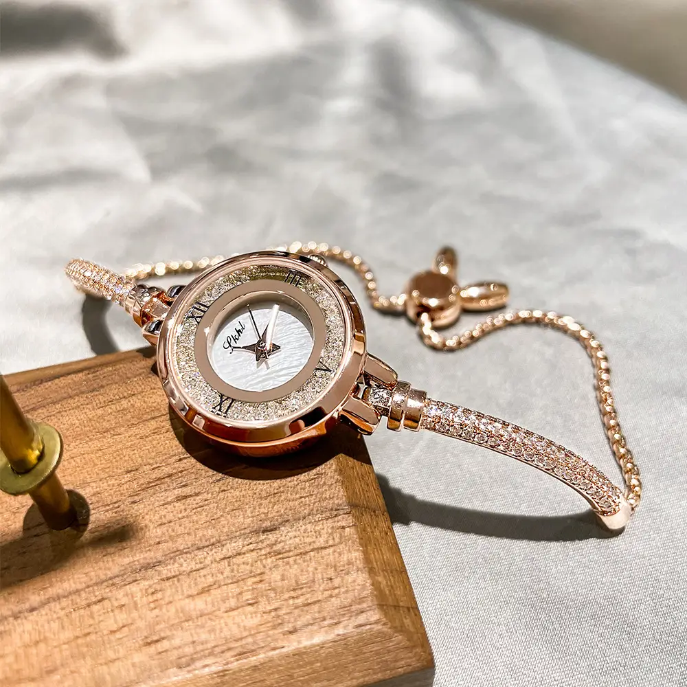 Women's Watch Rhinestone Shell Face Quicksand Dial Bracelet Watch