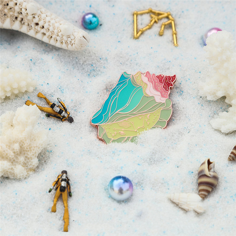 Conch Badge Brooch, picture 3 of 3