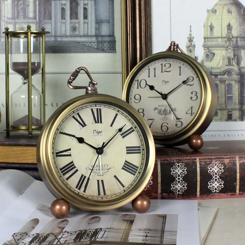 Alarm Clock Creative Silent Clock Retro European-style Clock Pendulum