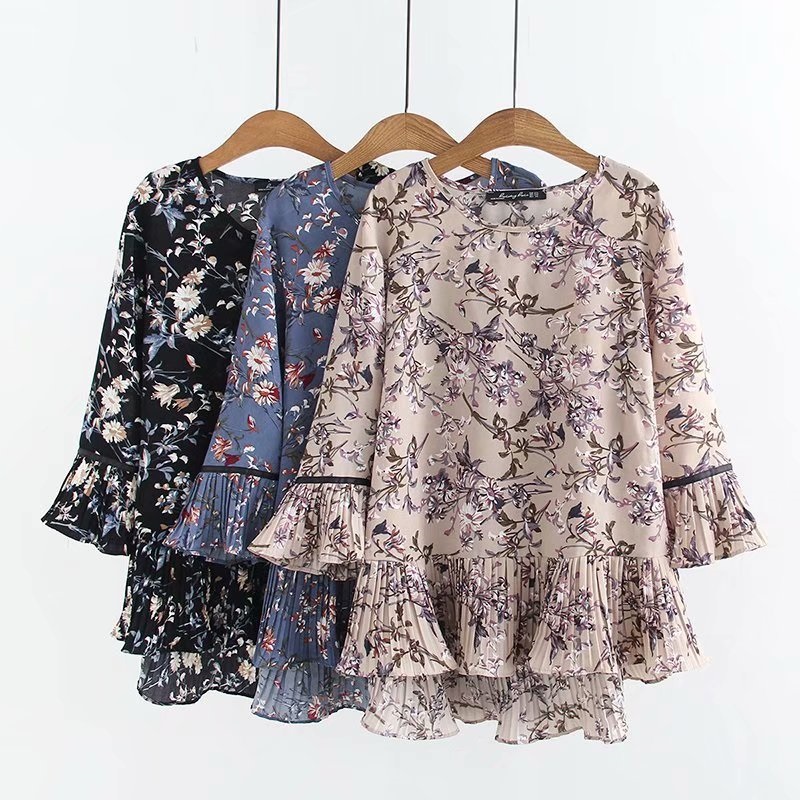 Ladies Floral Pleated Three-quarter Sleeve Shirt