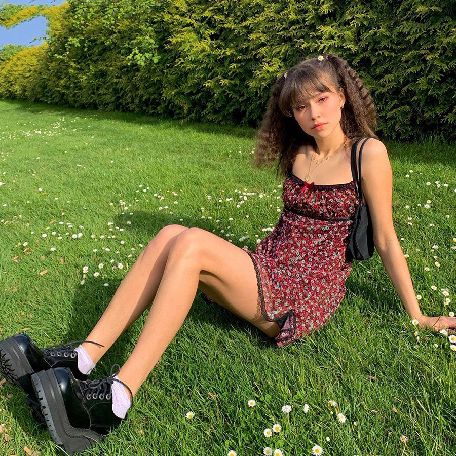 Lace Side Slit Self-cultivation Temperament Goddess Casual Dress