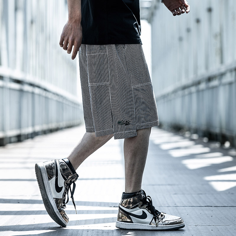 Shorts Men's Loose Hip Hop Tide Brand Pants Straight Pants Five-point Pants Trend