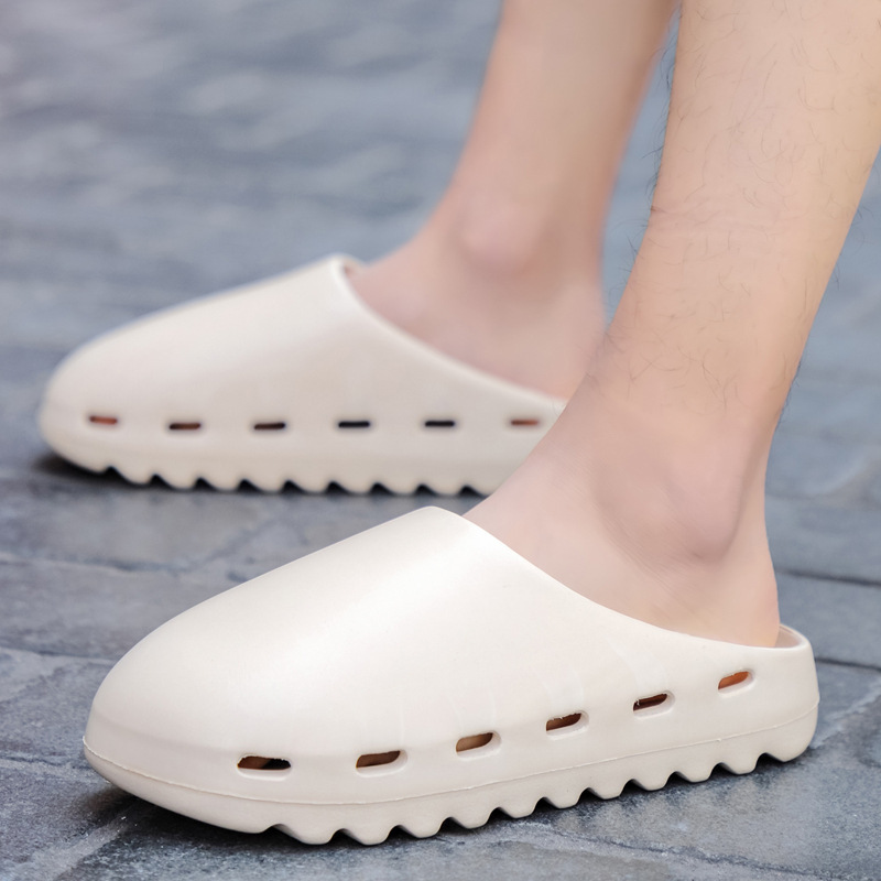 Couple Shoes New Men's Solid Color Baotou Slippers One-Piece Beach Sandals Indoor Trendy Men's Shoes