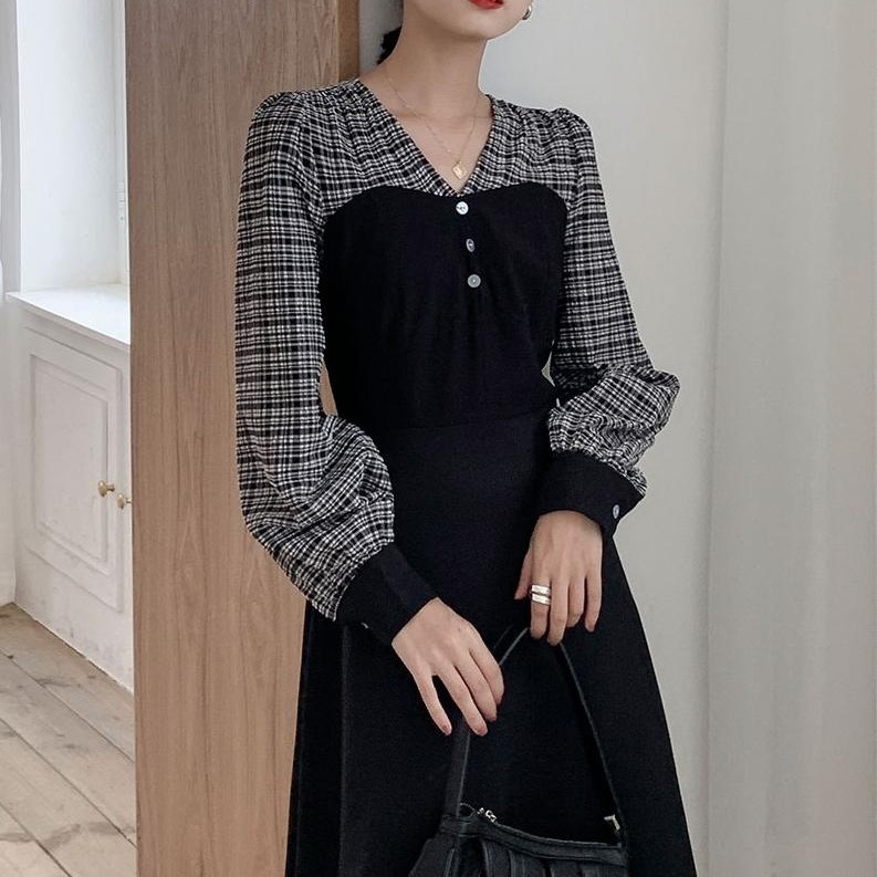 French Retro Black Long-Sleeved Skirt Is Thin And Small Black Dress