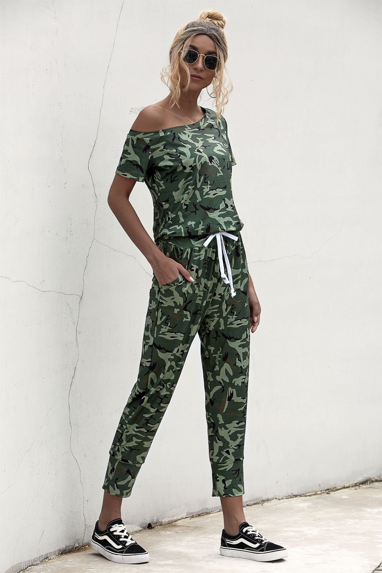 Camouflage Print Short-sleeved Off-the-shoulder Jumpsuit