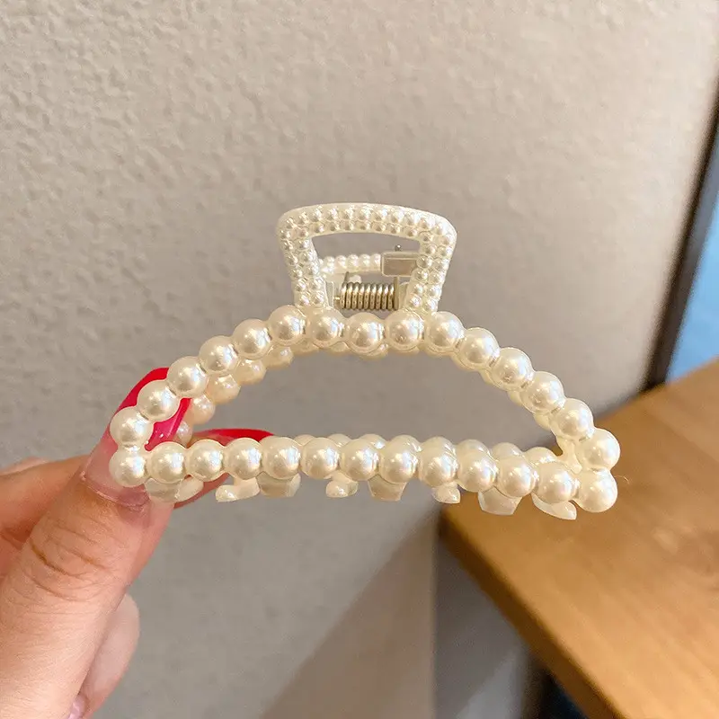 Pearl Hair Clip Grabbing Female Side Temperament Shark