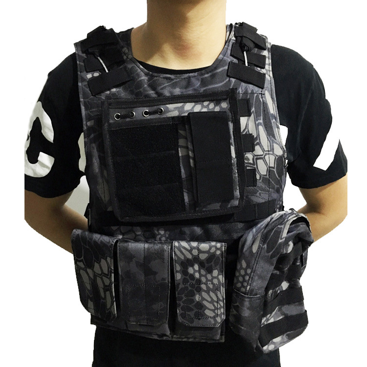 Title 1, Combat Wire Fan Field Vest Outdoor Vest