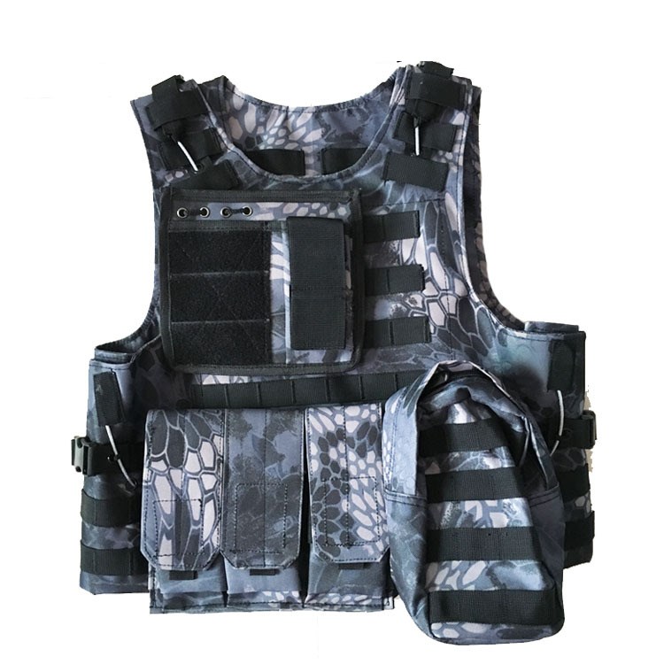 Title 4, Combat Wire Fan Field Vest Outdoor Vest