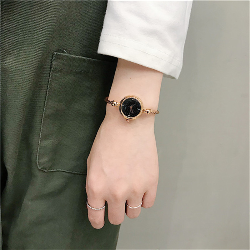 Fashion Temperament Retro Literary Small Dial Bracelet Watch