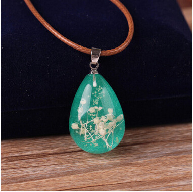 Luminous Transparent Crystal Water Drop Dried Flower Necklace