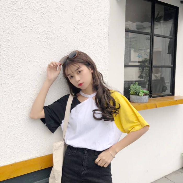 Design Contrast Stitching Off-The-Shoulder T-Shirt