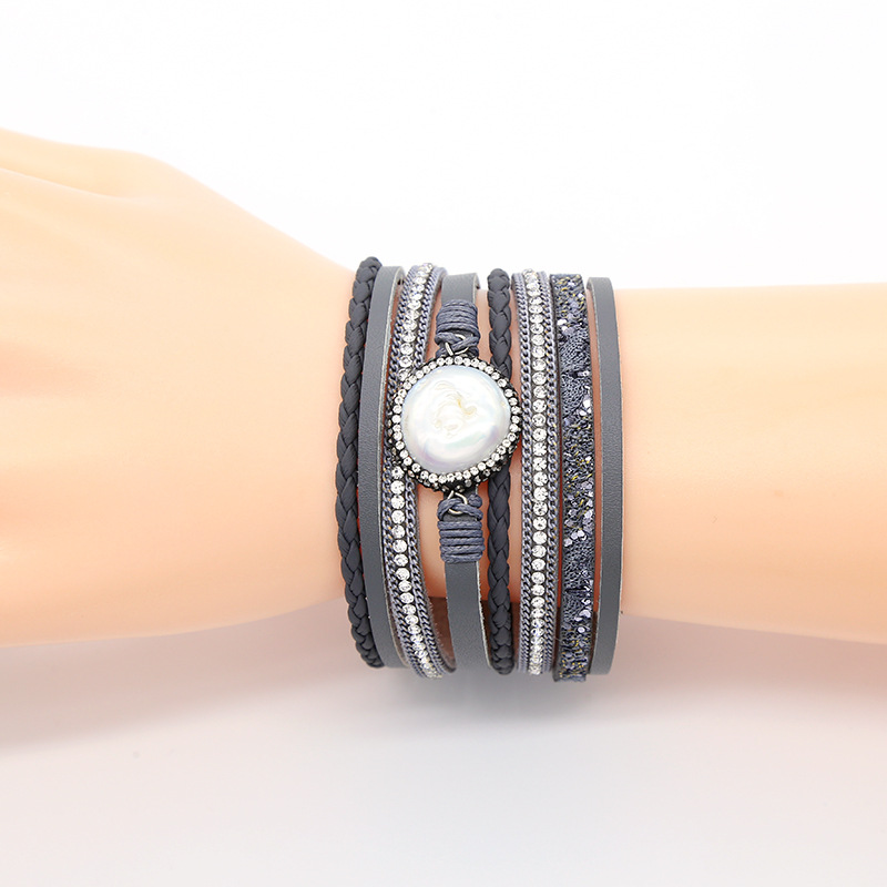 Explosive Ladies Bracelet Diamond-Studded Leather Bracelet Fashion Trend Magnet Clasp Bracelet Jewelry