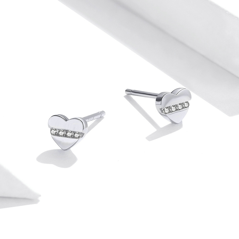 Heart-Shaped Simple Cross-Border Female Earrings Earrings