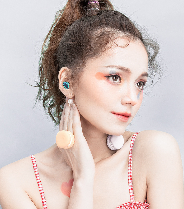 Wireless Bluetooth Headset Invisible In-Ear Sports Running Game - Image 2