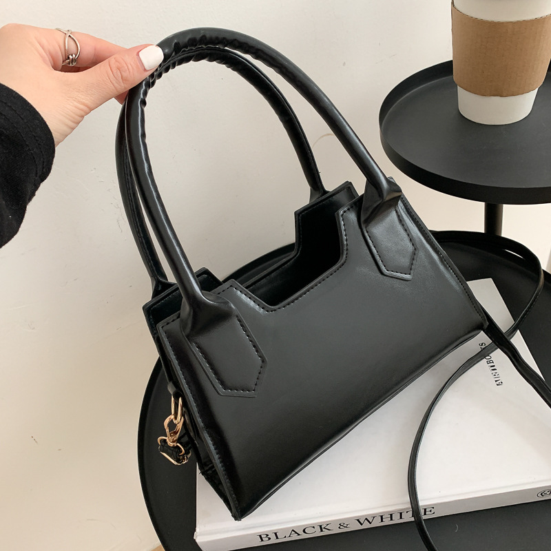 Retro Large-capacity Western Style Simple Handbag Single Shoulder Messenger