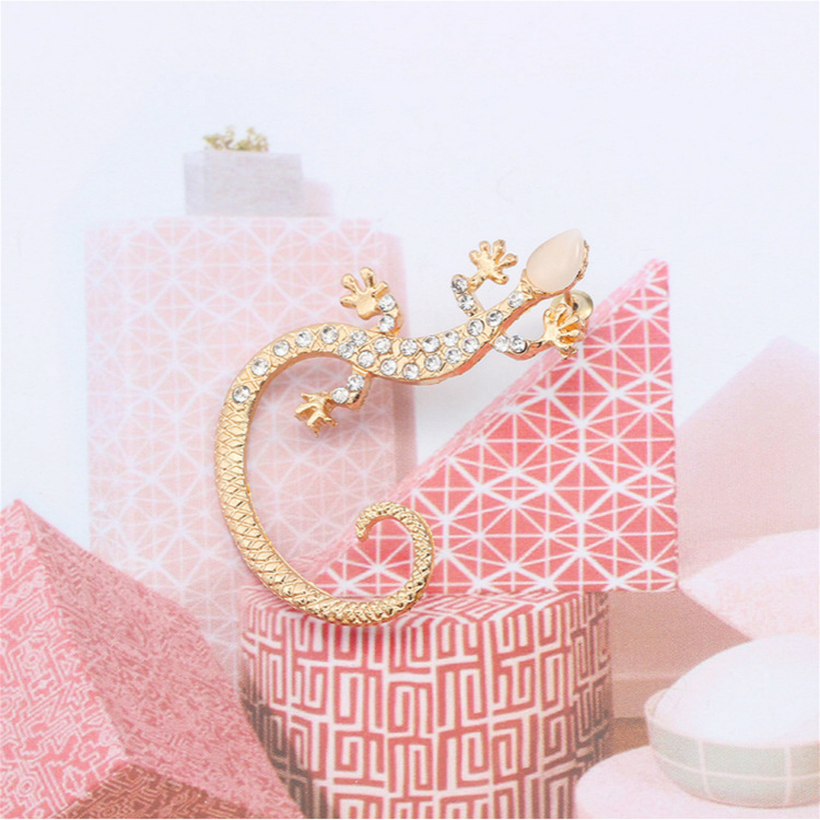 New European And American Gothic Punk Rhinestone Lizard Earmuffs