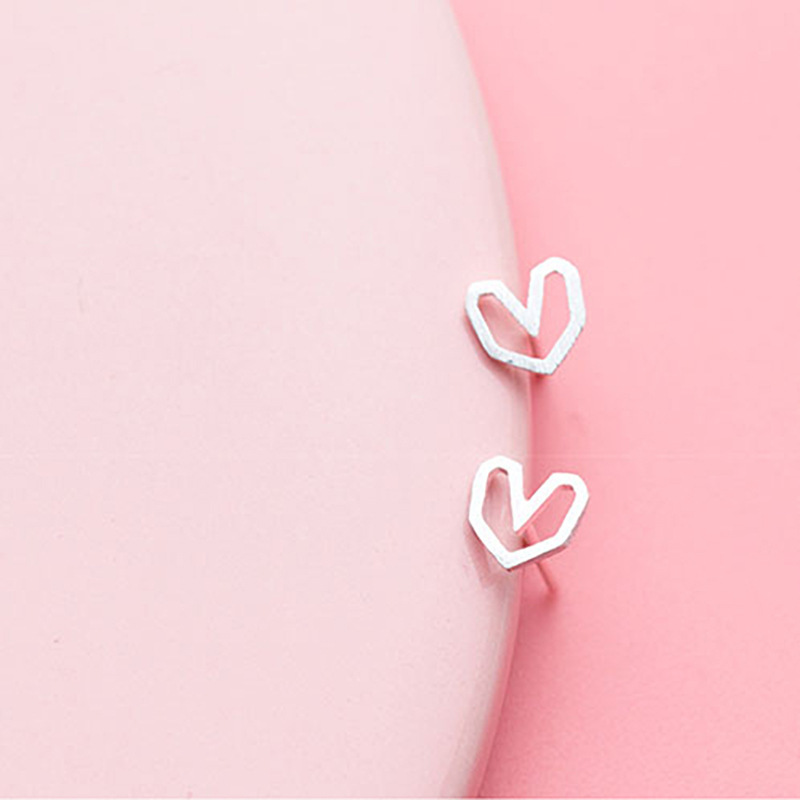 Hollow Heart-shaped Earrings Female Japanese And Korean Simple Style All-match Student Earrings