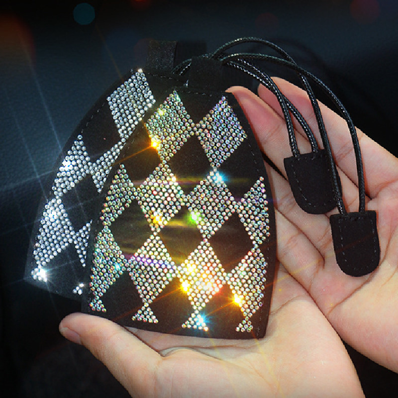 Diamond-encrusted Car Key Pendant — foto 4