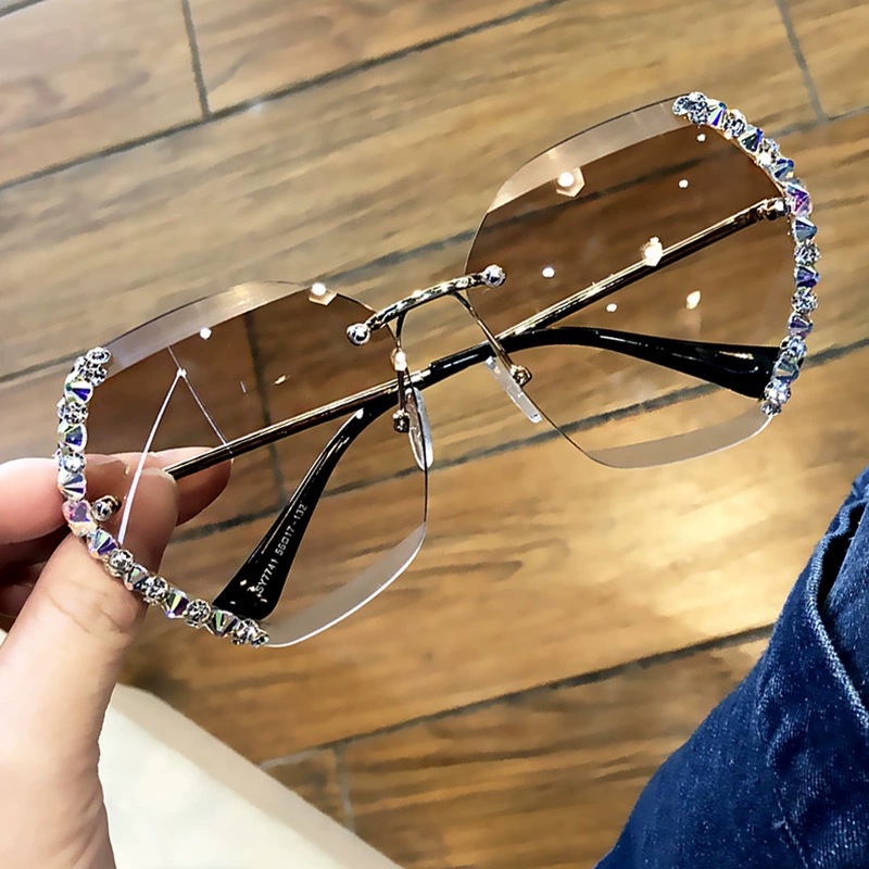 Rimless Sunglasses With Diamond-Studded Polygonal Sunglasses - Image 5
