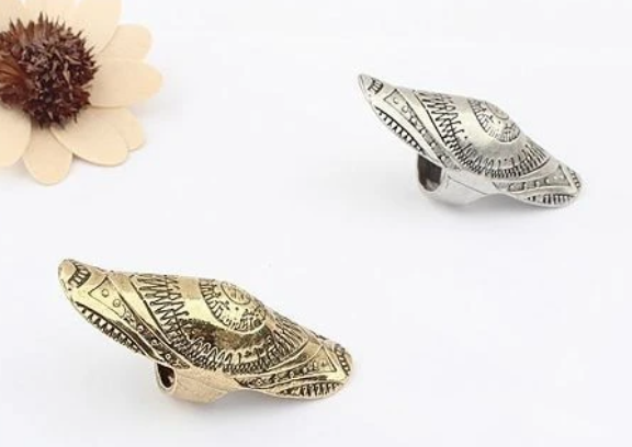 Vintage Ethnic Totem Carving Closed Ring