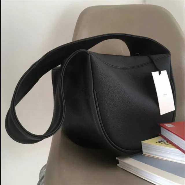 Net Celebrity Small Black Bag Female Bag New Spring Bag Niche Design One Shoulder Handbag Female Wild Black - Shop at LoveMi