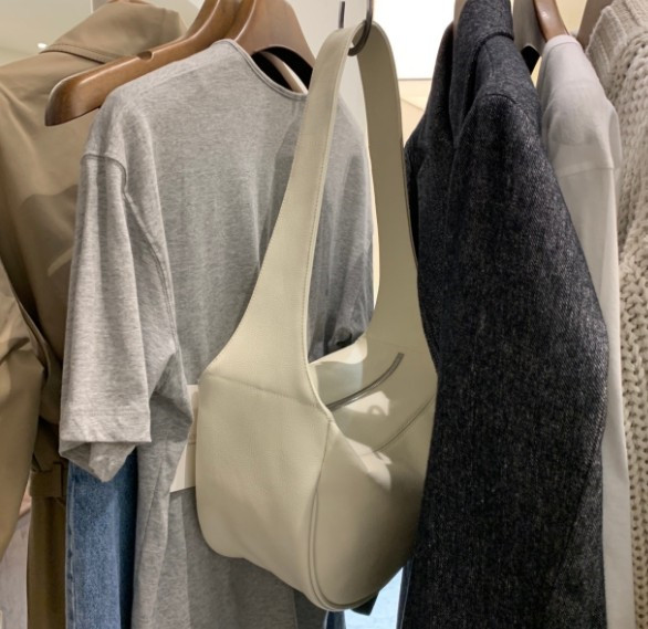Net Celebrity Small Black Bag Female Bag New Spring Bag Niche Design One Shoulder Handbag Female Wild White - Shop at LoveMi