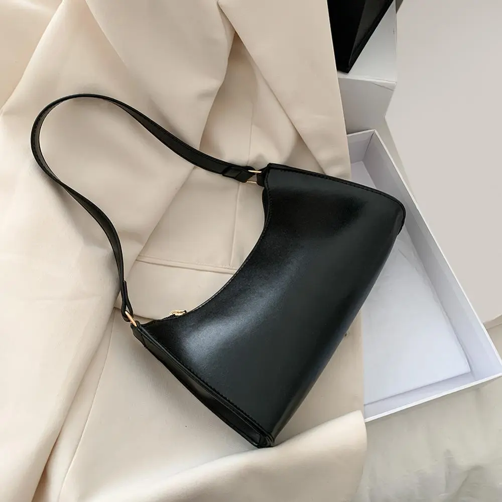 Celebrity Recommended Underarm Bag Female Korean Version Of The Trendy Messenger Small Bag Summer Simple Shoulder Bag - Black