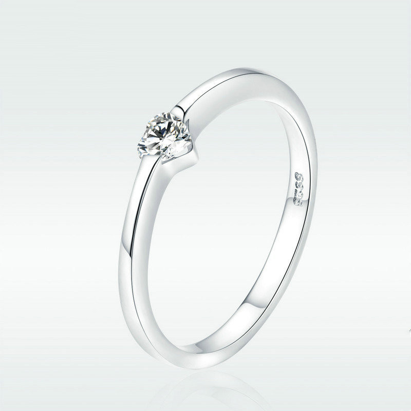 خاتم فضي S925 بنقشة قلبية مع لمسة أنثوية وتصميم بسيط بألماس أصلي