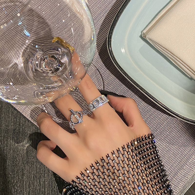 Luxury Flashing Index Finger Fashion Personality Advanced Cold Wind Ring