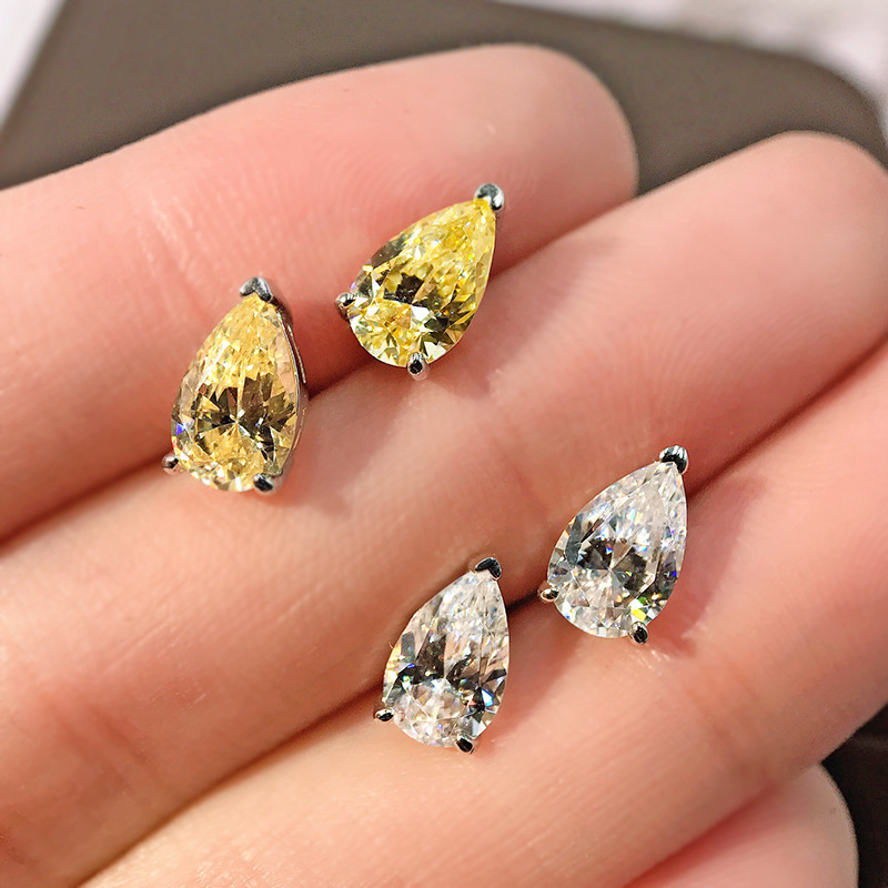 Title 3, Silver High Carbon Diamond Pear-shaped Cut Simu...