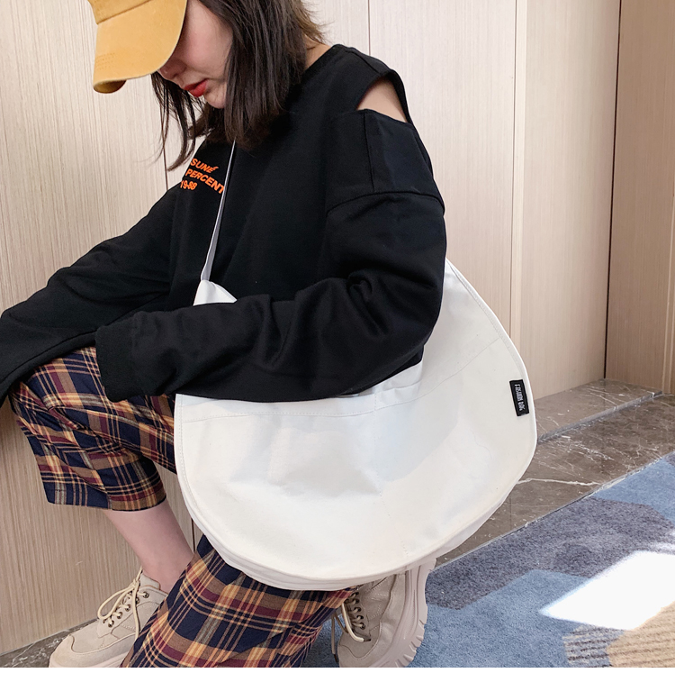 Literature And Art One-Shoulder Dumpling Canvas Bag Wild Autumn New Student Diagonal One-Shoulder Canvas Bag Cloth Bag Wholesale