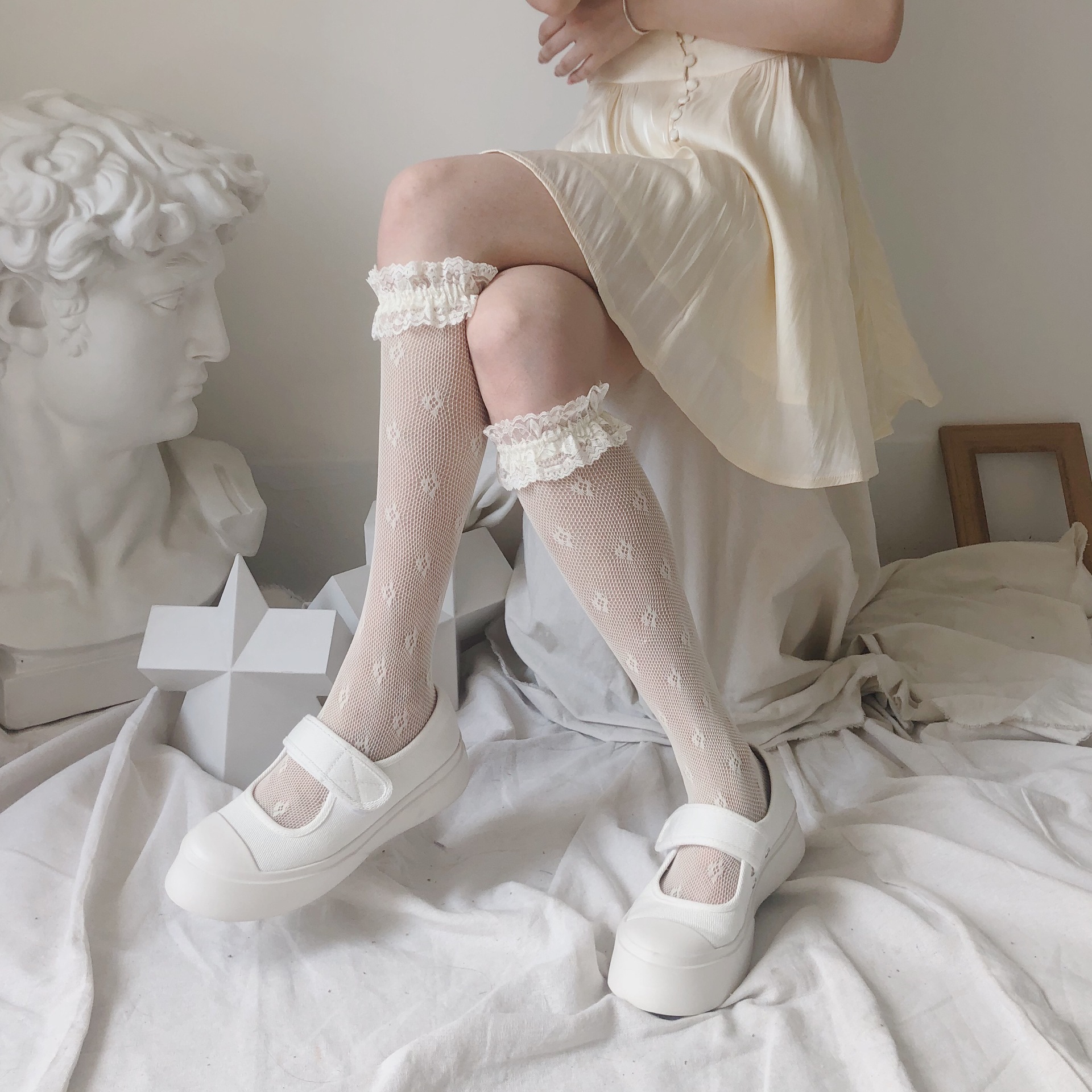 Title 2, Girls Lace Net Stockings Middle Socks Milky Whi...