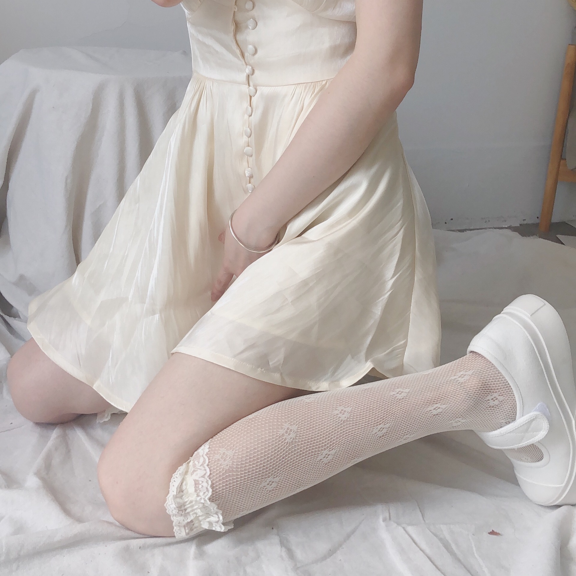 Title 5, Girls Lace Net Stockings Middle Socks Milky Whi...