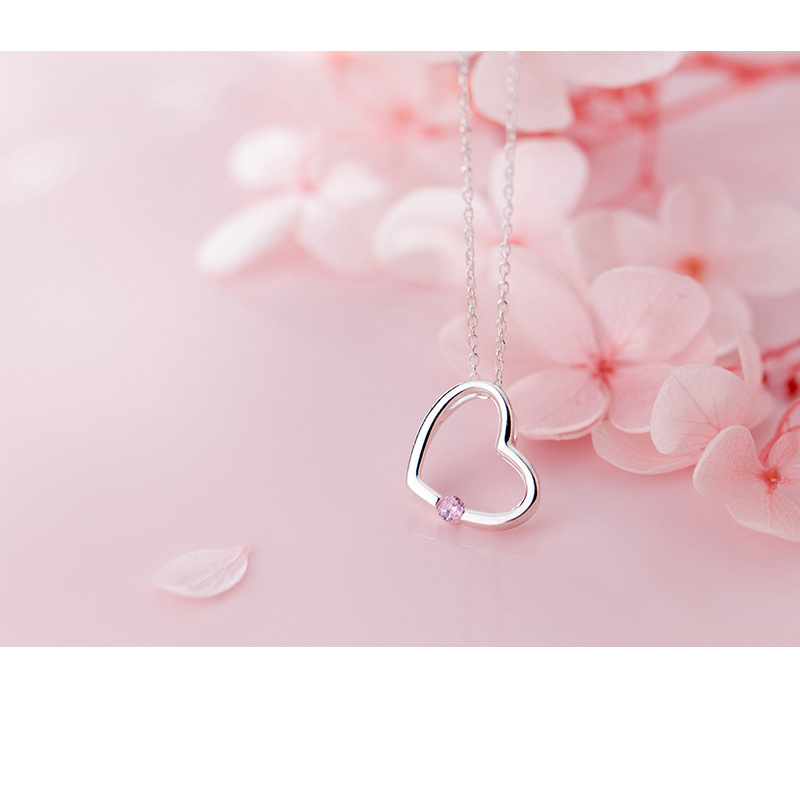 Korean Simple Girl Heart Cute Sweet Love Hollow Diamond Pendant Necklace