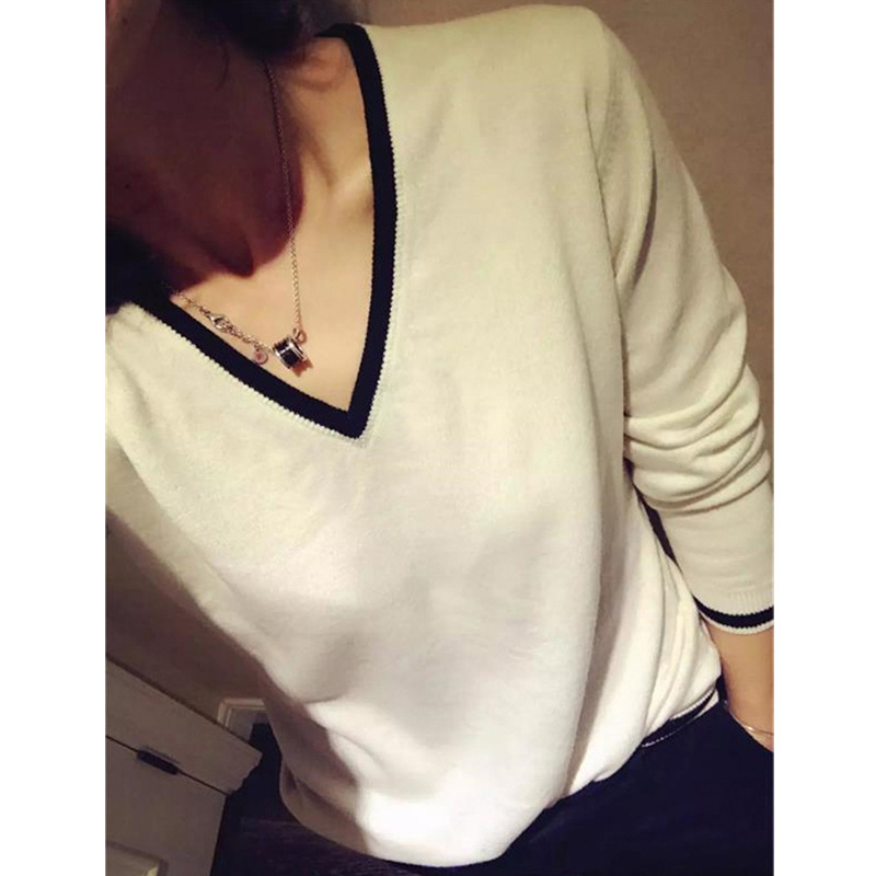 White Edge Contrast Low Collar With Chicken Heart